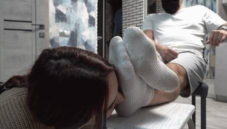 My feet fit your face!