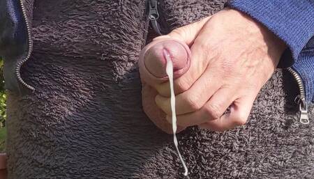 Outdoor Edging Flashing Uncut Cock for Neighbours Thick Creamy Cum - Rockard Daddy