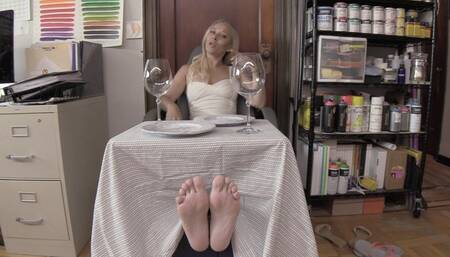 DINE WITH DEE'S FEET - Goddess Dee, Foot Fetish, POV, Soles, JOI - MP4