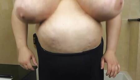 Sunniva Jumping Tits