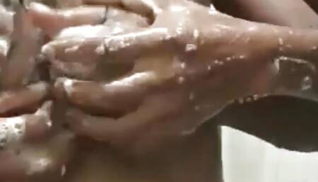 Desi Indian Couple Bathrooms Sex Video