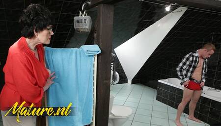 Angel's mature cougar smut