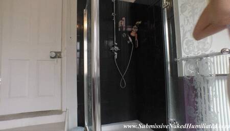 Samantha Alexandra Showers Before Realising She's Been Recorded All Along!!
