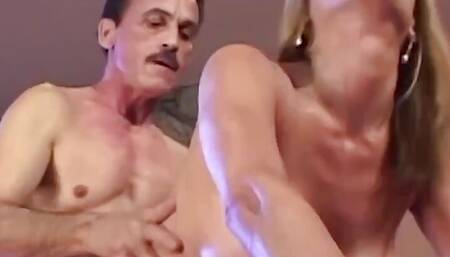 Lucky Guy Gets to Fuck an Older Version of His Girlfriend Until He Cums