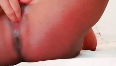 Hindi village girl masturbates and fingers pussy in the morning &ndash; Hashini Hirunika, morning masturbation, homemade