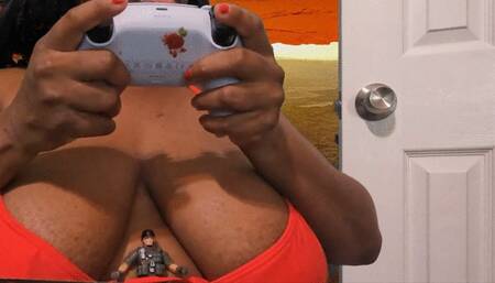 Giantess and Teenie Watching Tv in Giantess Cave1080 smaller