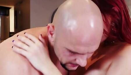 Hot Aussie Zara Ryan Likes Big American Things