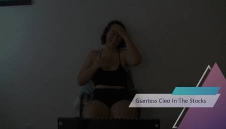 Giantess Cleo In The Stocks (1080p)