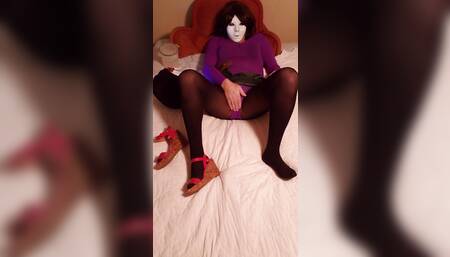 Cd in nylon tights, leotard. Cums on his pantyhose.