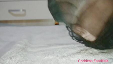 Goddess Footkink takes off pantyhose after long flight, Cabin Crew Feet.