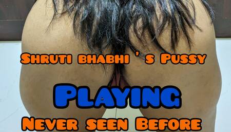 Indian hot bhabhi Shruti Playing pussy never seen before moments of ang lady