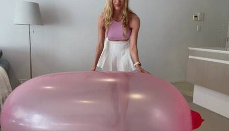 Looner girl rides MOAB airship balloon til she cums (non pop)