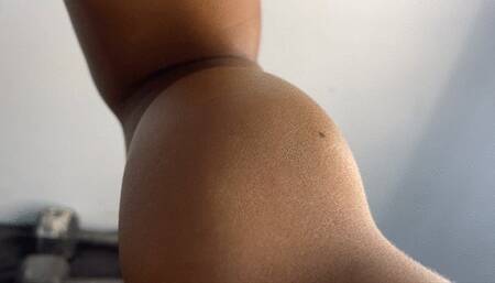 POW Bicep Flexing 02