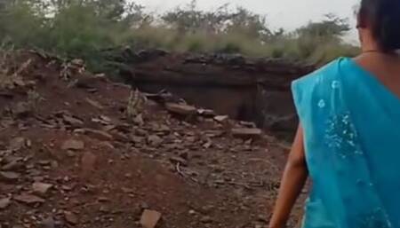 Desi aunty outdoor village sex