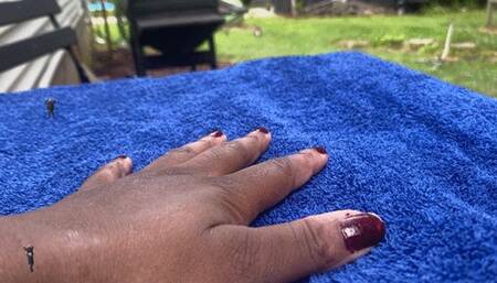 Tinies Playing on Giantess Hand 1080 smaller