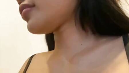 Emma Thai Is a Naughty Cam Teen Girl and Doing a Hot Show