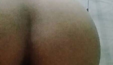 Desi chut sex video  akele jake bathroom me kiya