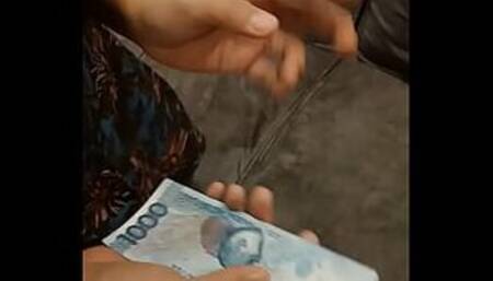 Fucked Seller Dazzled with Money - Bathed in Semen