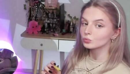 Hot naughty blonde amateur schoolgirl with big ass do sexy makeup
