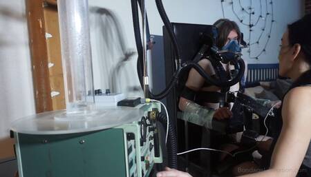 A dirty mistress plays with her tightly tied up slave