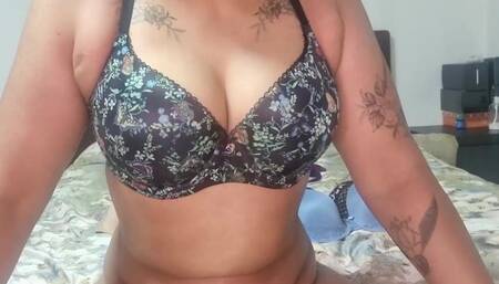 Bra Try on