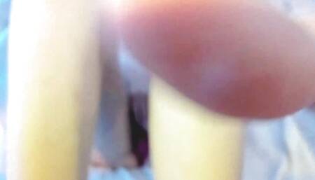shaking orgasm vibrator on clit