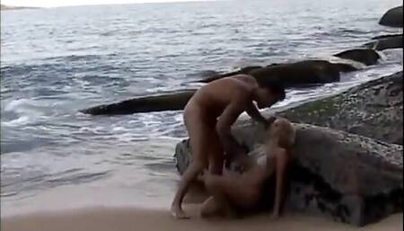 Sexy blonde Latina GF pussy fucked on the beach