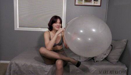 First Ever Attempt to Blow2pop Balloon JOI - Mari Merlowe MP4 720p HD
