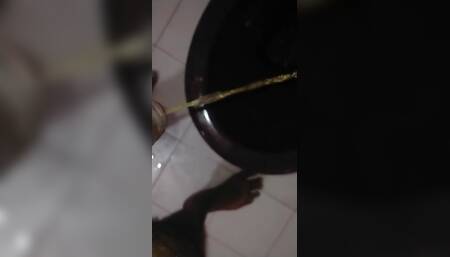 Kinky  LK Dick pee slow motion