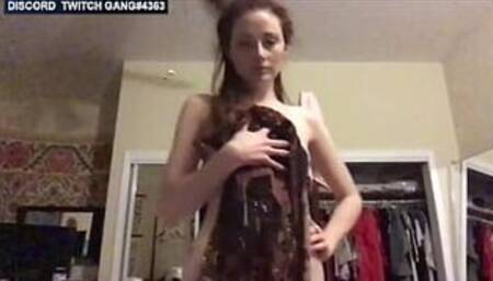 wild ginger girl on twitch flashing her boobs on stream 90