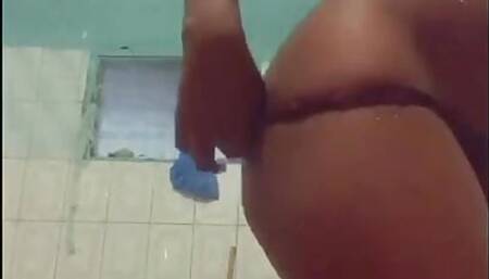 Am looking for a good long cock for my anus come the fuck please my boss