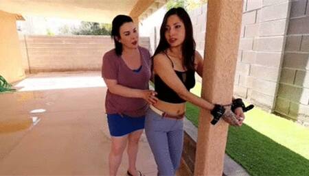 INEED2PEE IPOD Jade Janzten tied up wetting her pants predicament