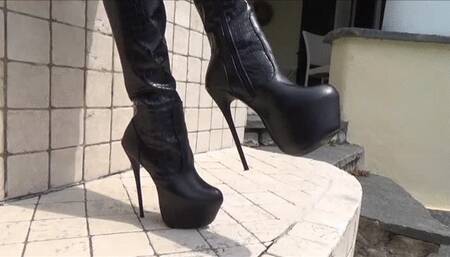 Hot smoking 56 - full clip - (1280x720*wmv)