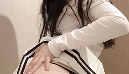 Cute Babe Wanna Be Fucked Hard by Daddy In Her Tight Holes