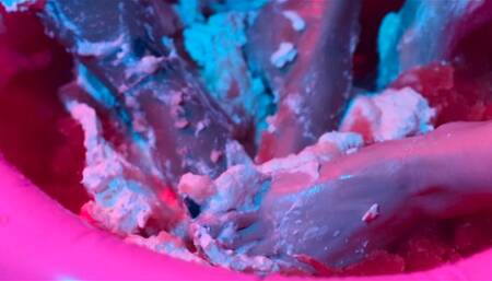 Lesbian Messy Feet Crush