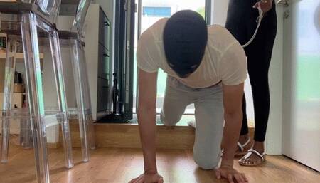 Goddess Annabelle stands on the slave face