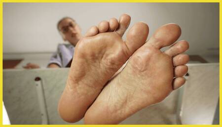 Under the feet of your goddess