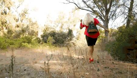 Running away and losing shoes AVI(1920x1080)FHD