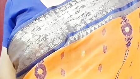 Indian Mom First Time Boobs Show in Secret Room