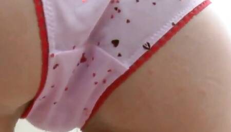 Cute Cristina giving herself a steamy vibrator buzz treat