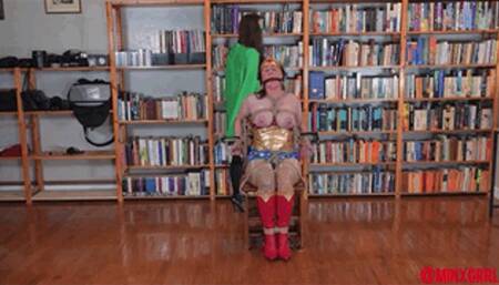 Wonder Woman battles her twin - Full Version (WMV Format)