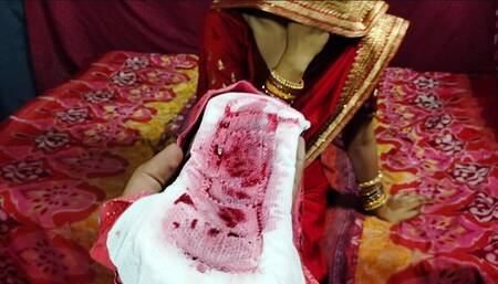 Bhabhi ji ka sanatary pads raste me pada mila to bapas pauchane aagya bhabhi ji ke ghar