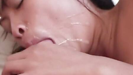 Asia blowjob to go at the hotel
