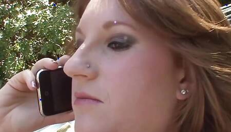 Teen hottie Farrah Rae gets a nice facial
