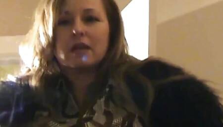 Big tit stepmom shows off her tits