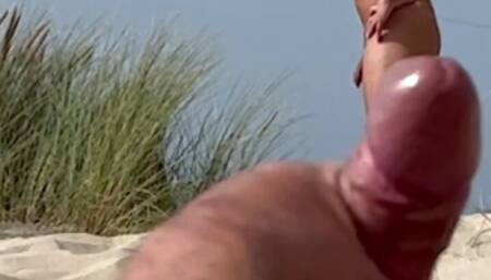 Letting strangers watch me play with my dick and cum for them in public