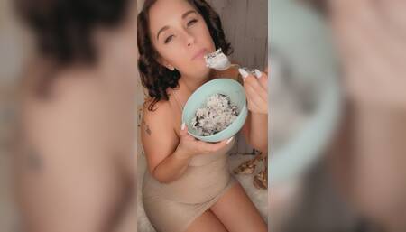 Having Veronica Paige for Dessert ????????