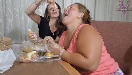 Vicky Feeds Mandy to gain- 1080p
