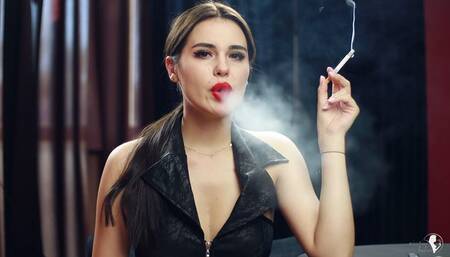 Noemi deep drags 2