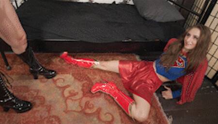 Superheroine Tries Losing 4K